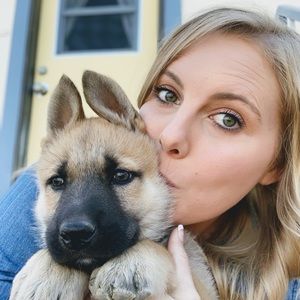 Meet your Posher, Alyssa